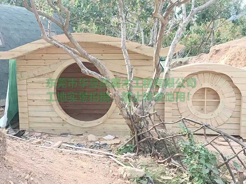 東莞鐵場村霍比特小屋